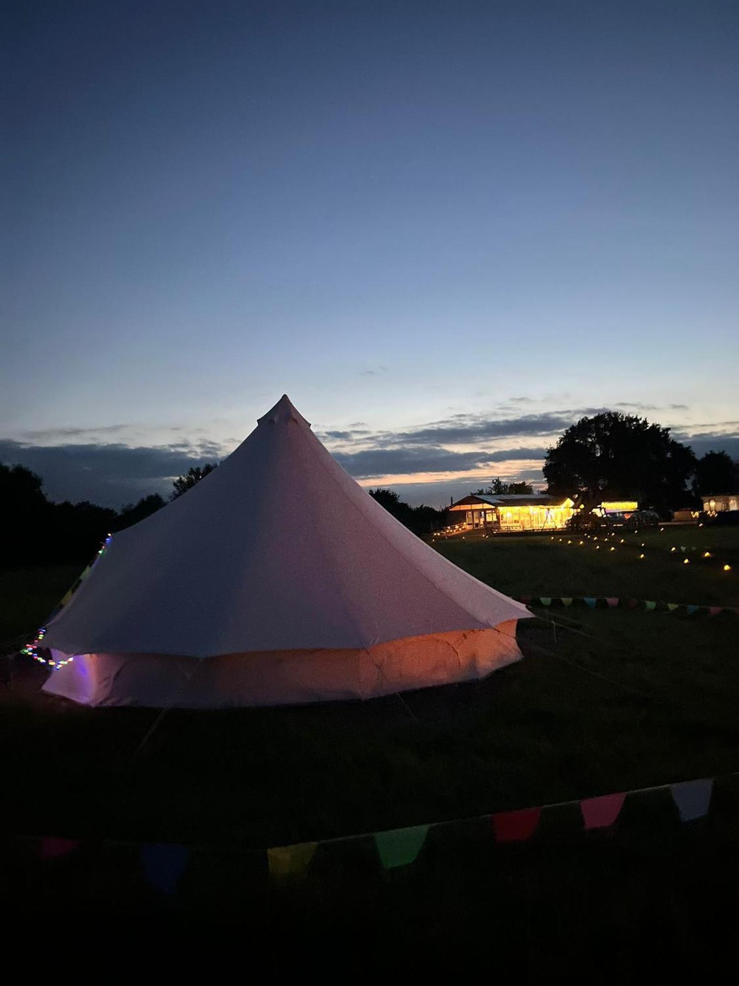 Country View Camping Bratton エクステリア 写真